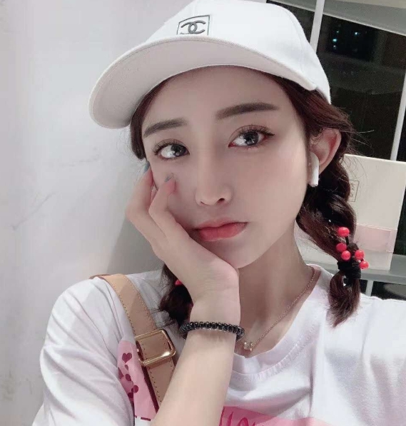 温州辣妹子尚好的炮架子喷水如撒尿